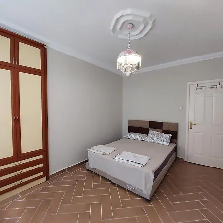 Guenduez Apartmani *