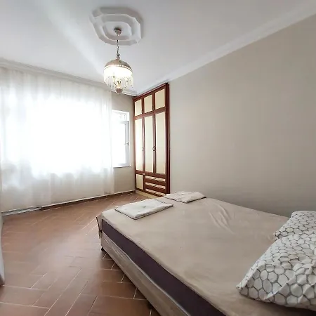 Guenduez Apartmani アンタルヤ